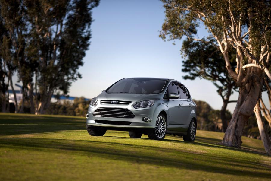  Ford C-Max Energi 2010 года  (фото 3 из 7)